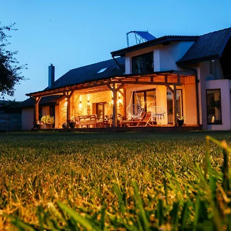 Casa Din Gradina Guest house Voivodeni