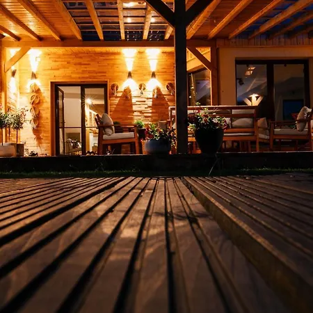 Guest house Casa Din Gradina Voivodeni